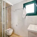 Blue View Apartment