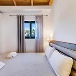 Apartment Blue View *