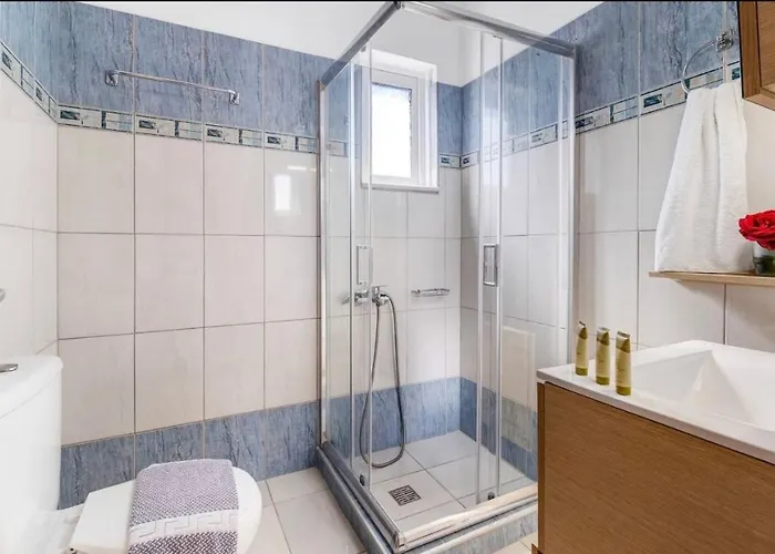 Blue View * Tsoukaladhes