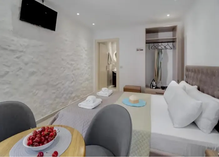 Blue View * Tsoukaladhes