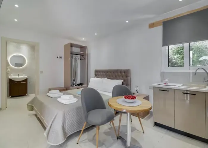 Blue View * Tsoukaladhes